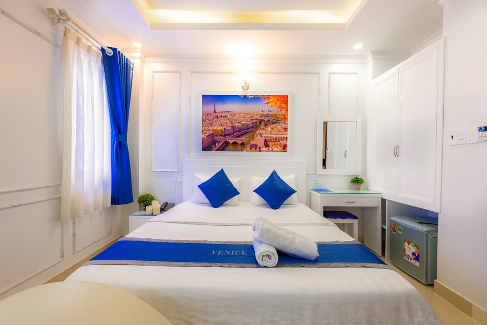 room-8